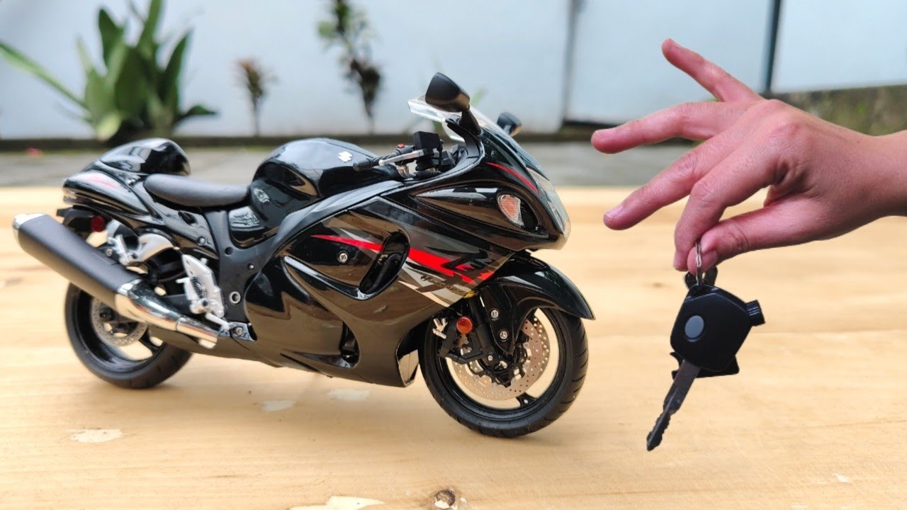 Unboxing of Scale Mode Suzuki Hayabusa GSX 1300R | Diecast Bike Collection |1/12 Scale | RP TOYS