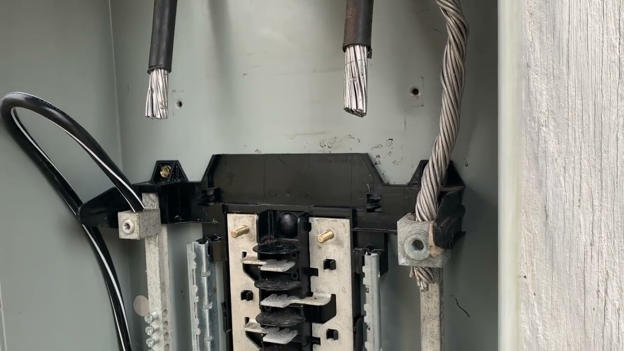 Como cambiar un breakers de 200 amperios de GE