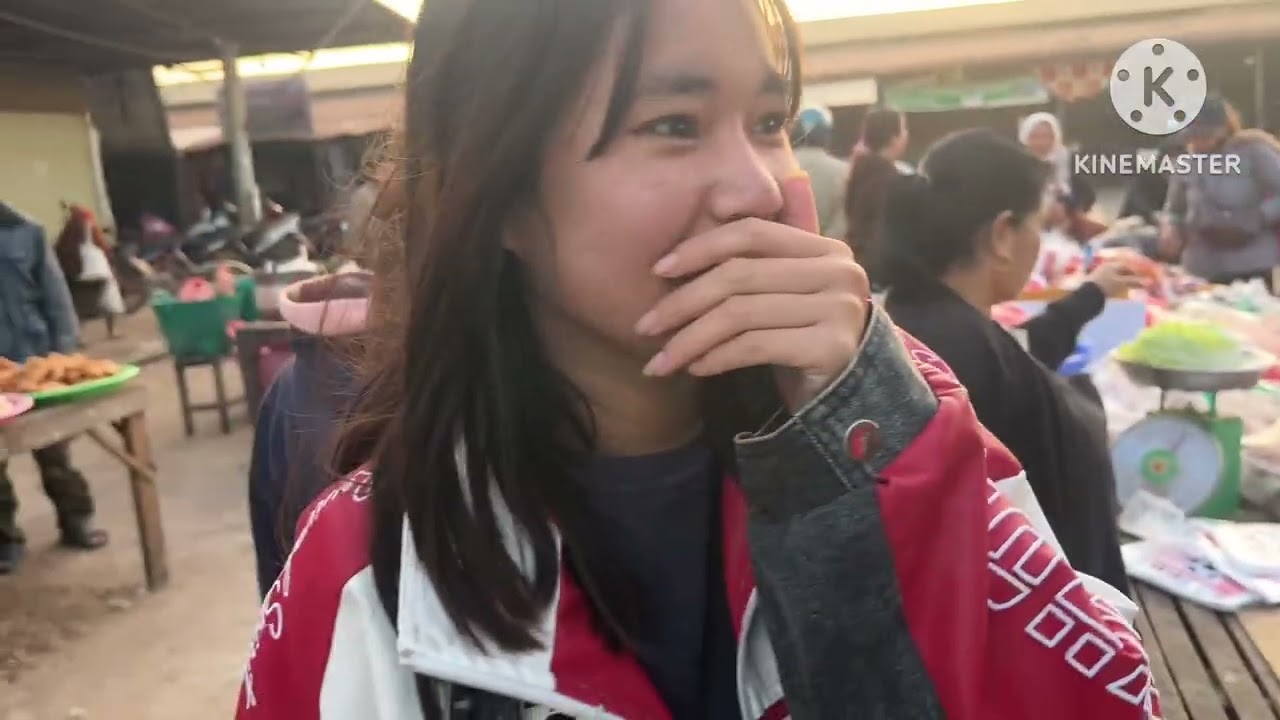 บ่าวอุดรเลาะชมตลาดนัดเมืองอาสพอน แขวงสหวันเขต สปป.ลาว