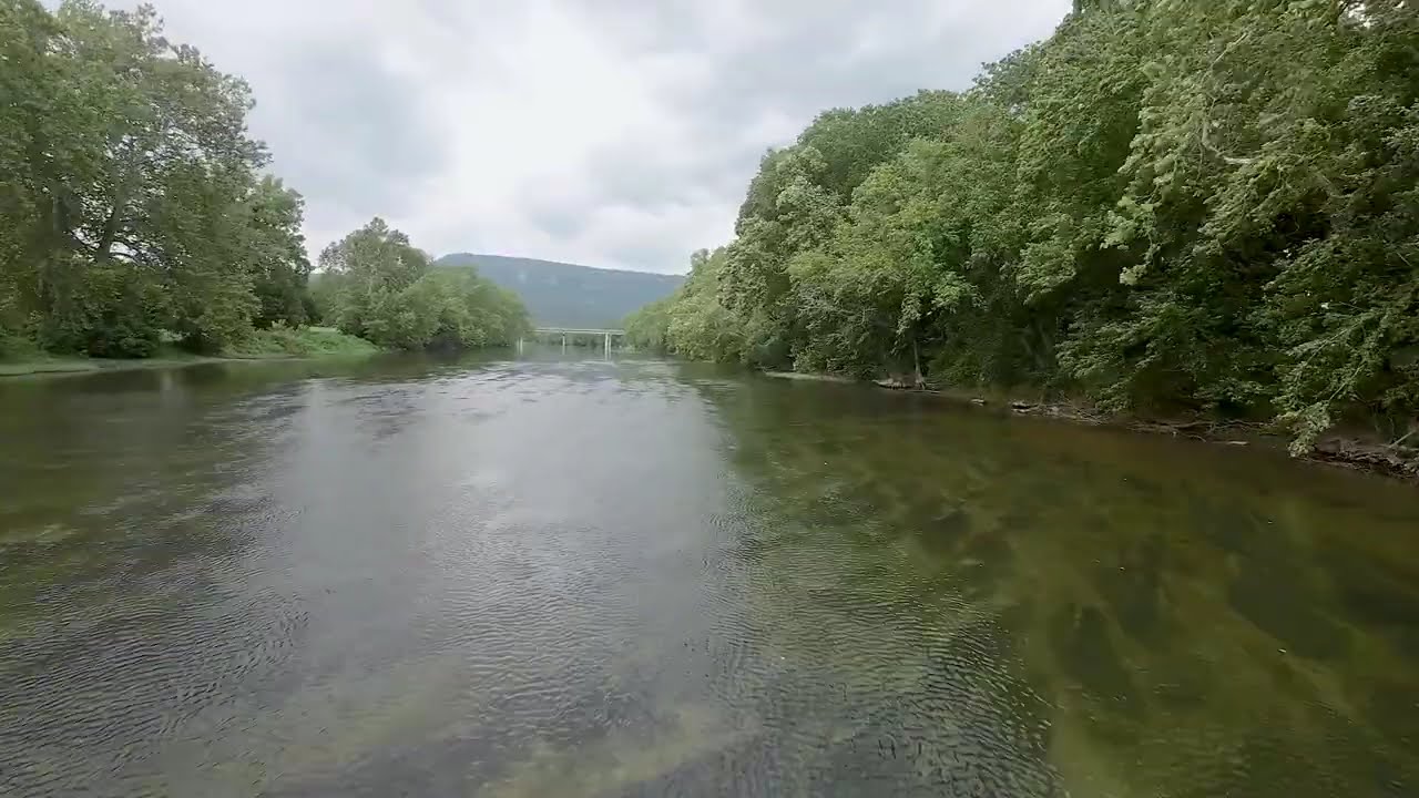 Luray RV Resort & Campground: Shenandoah River