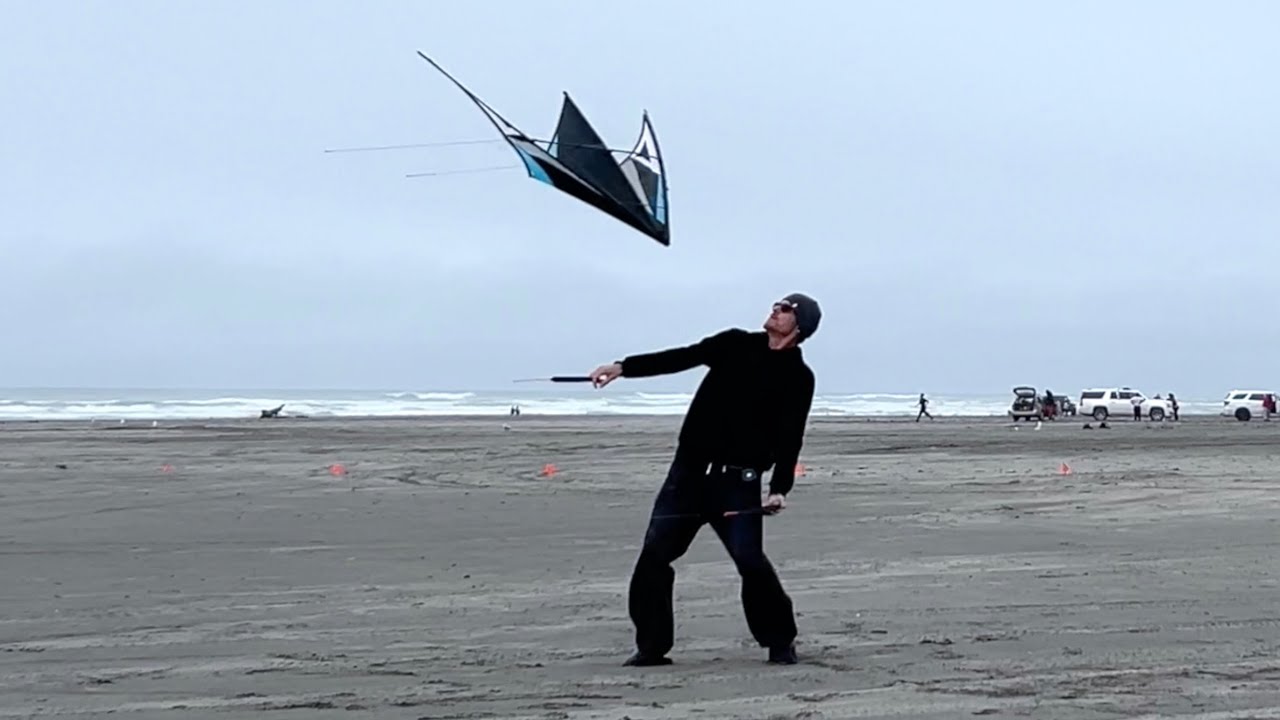 Object : KŪBE (trick flying)