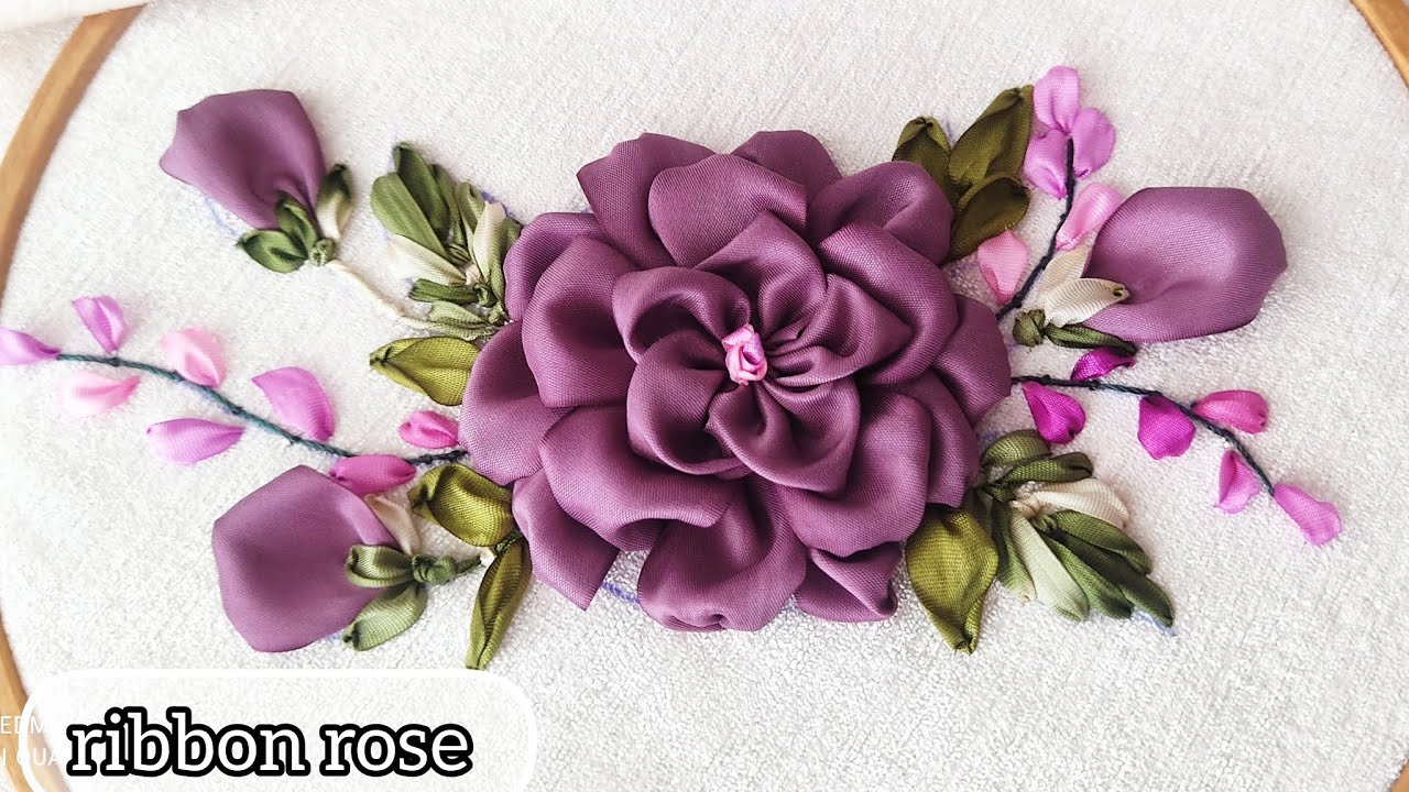 آموزش گل رز فانتزی با برگ سرخسی  #روباندوزی #ribbonembroidery #handembroidery