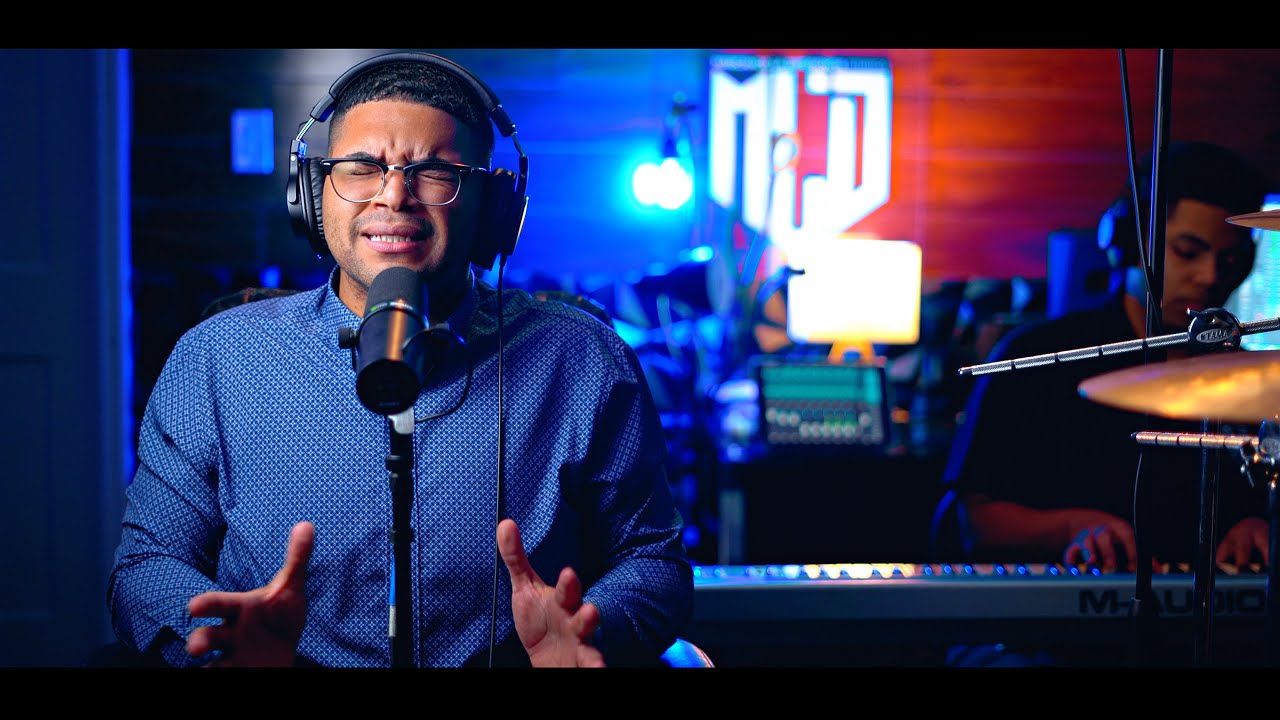 Te Adorare | Alaba a Dios Medley Cover | Melvin Valerio | MLD Studios