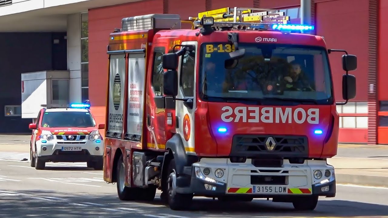 [FIRE CALL RESPONSE] - Barcelona FIRE Department! Montjuïc Fire Station, Police & Ambulances CODE 3!