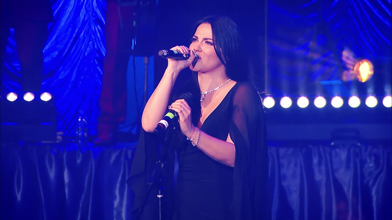 Sonora Santanera - Bésame Por Favor (feat. Maite Perroni) [En Vivo]