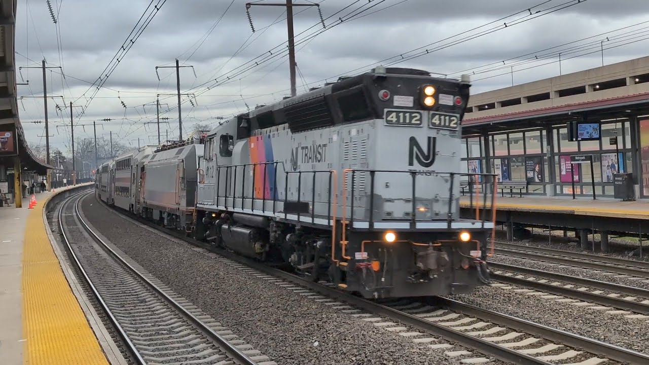 Railfanning Amtrak & NJ Transit at Metropark & NS at Manville 11-30-25: two NJT equipment moves!