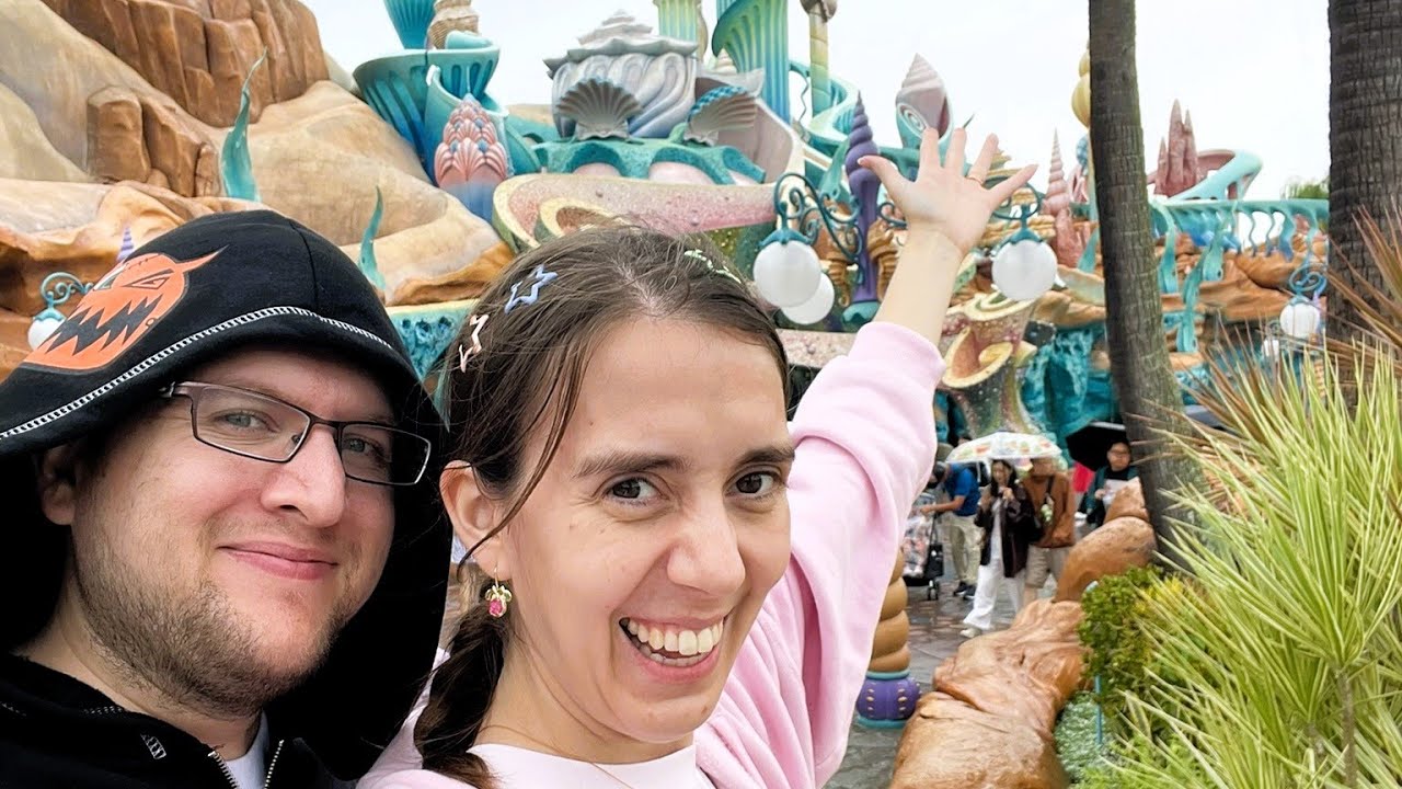 JAPAN! Tokyo DisneySea + Shinkansen to Osaka (Music Vlog)