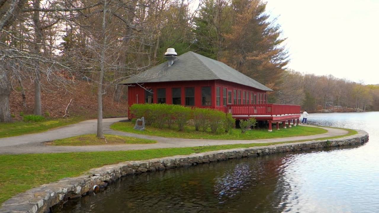 Mohegan Park - Norwich Connecticut
