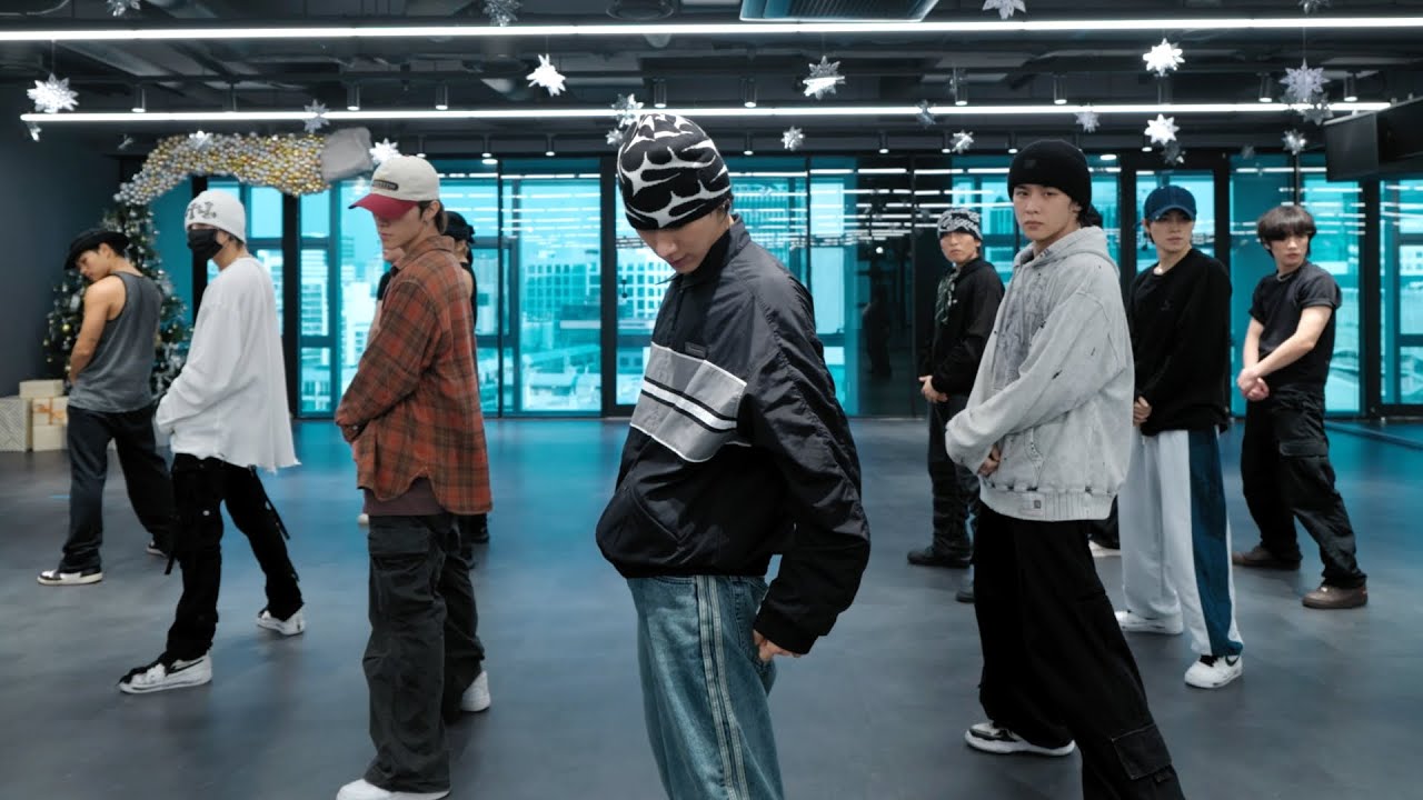 WayV 威神V 'FREQUENCY (Korean Ver.)' Dance Practice (2024 MUSIC BANK GLOBAL FESTIVAL Ver.)