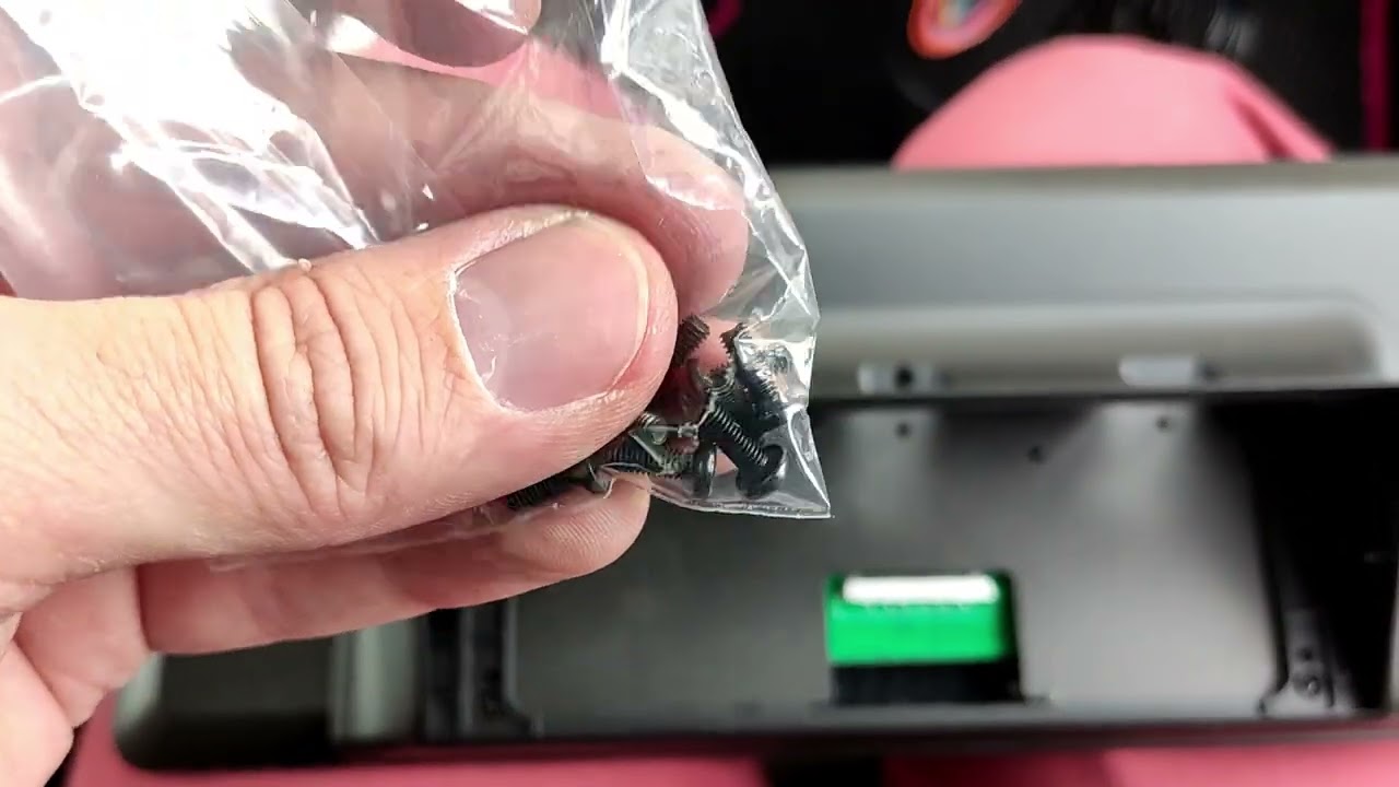 Установка магнитолы Teyes Lux One на Geely Binyue (Coolray)