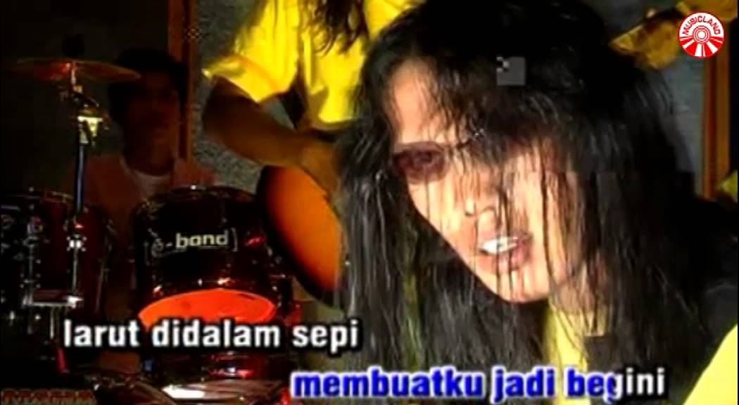 Thomas Arya - Kepedihanku [Official Music Video]