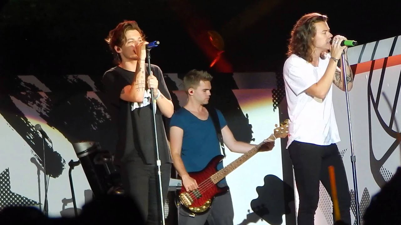 One Direction - Night Changes (Starts at Louis' Solo) - San Diego 7/9/11
