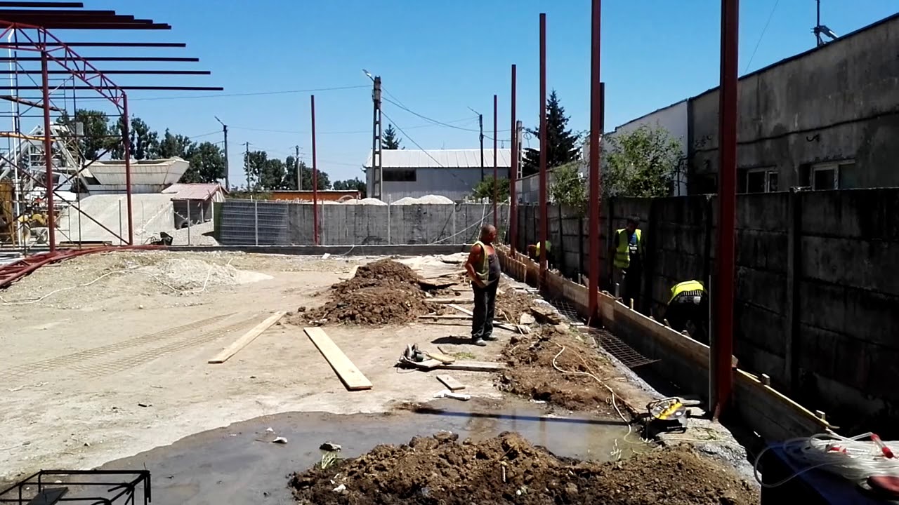 Hala Confectie metalica Structura usoara 13 / 33 m fara stalpi interiori.