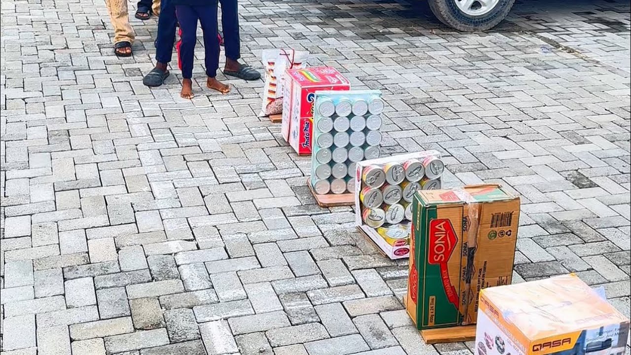 Новая игра🚨 Я смотрю самое смешное и увлекательное соревнование по прыжкам и играм с друзьями
