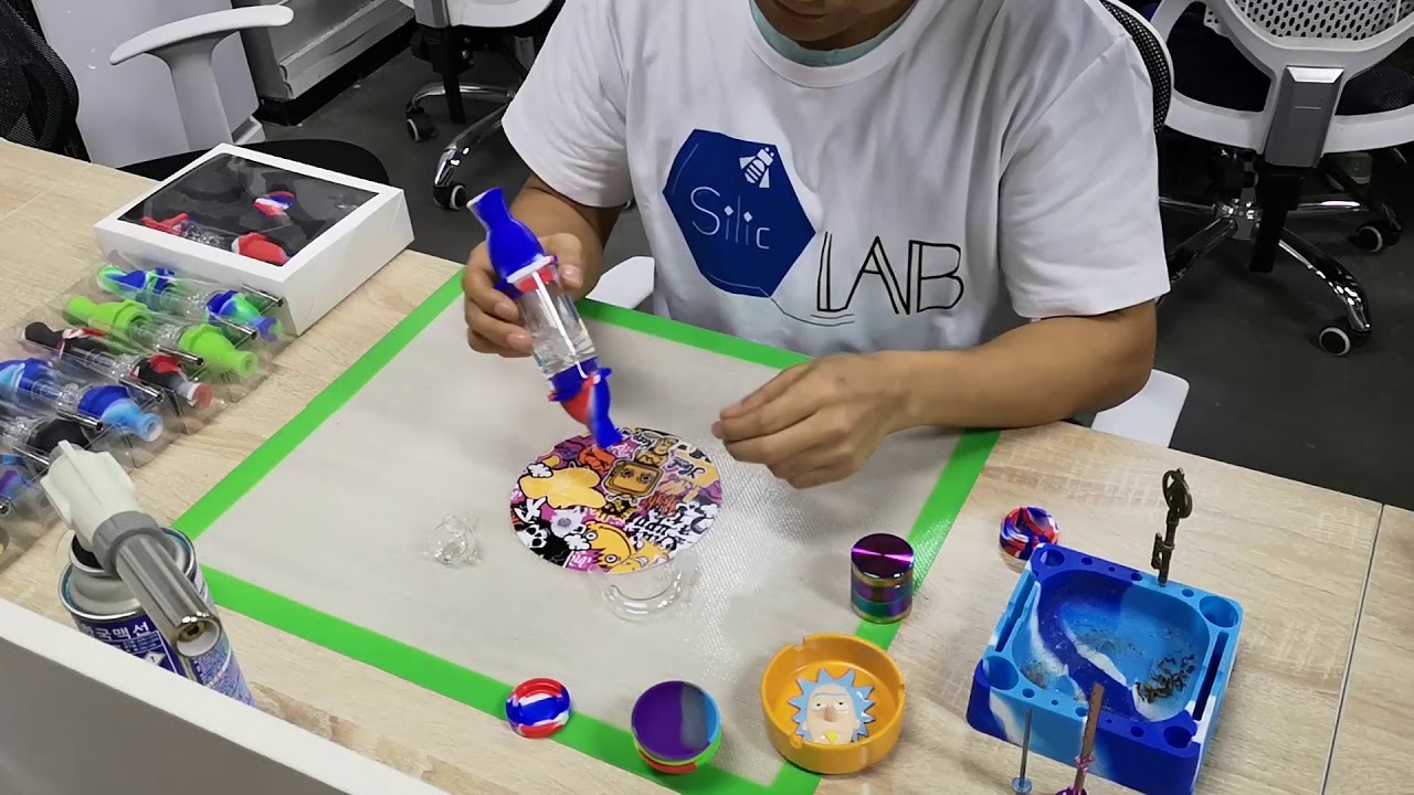 SILICLAB lighthouse silicone nectar collector, silicone water pipe, silicone bubbler !