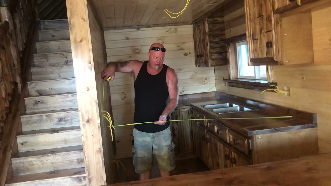 Amish log cabins in larue Ohio 14x50 1.5 story with a 14x16 bump out