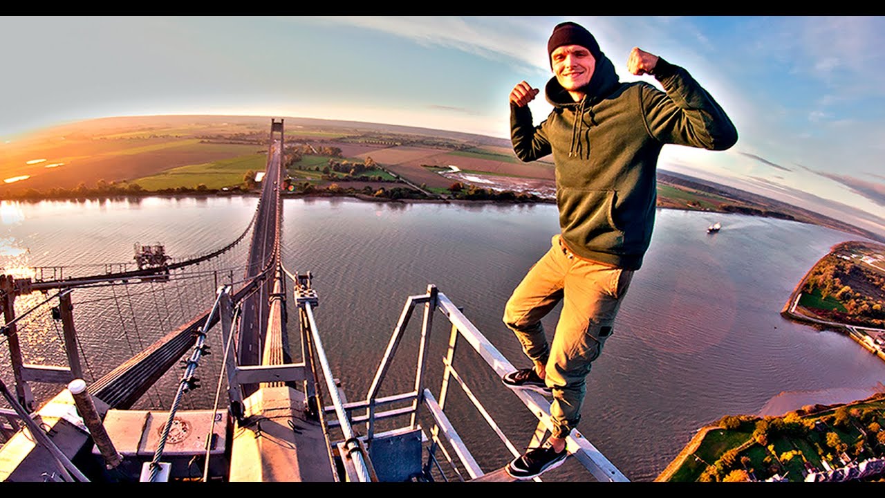 CLIMBING on the bridge Le Havre