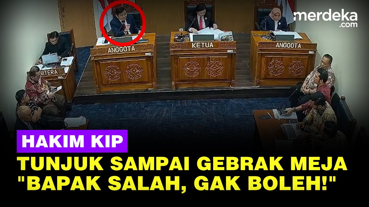 Hakim KIP Emosi Tunjuk-Tunjuk Sampai Gebrak Meja ke UGM: Bapak Salah, Caranya Gak Boleh Begini!