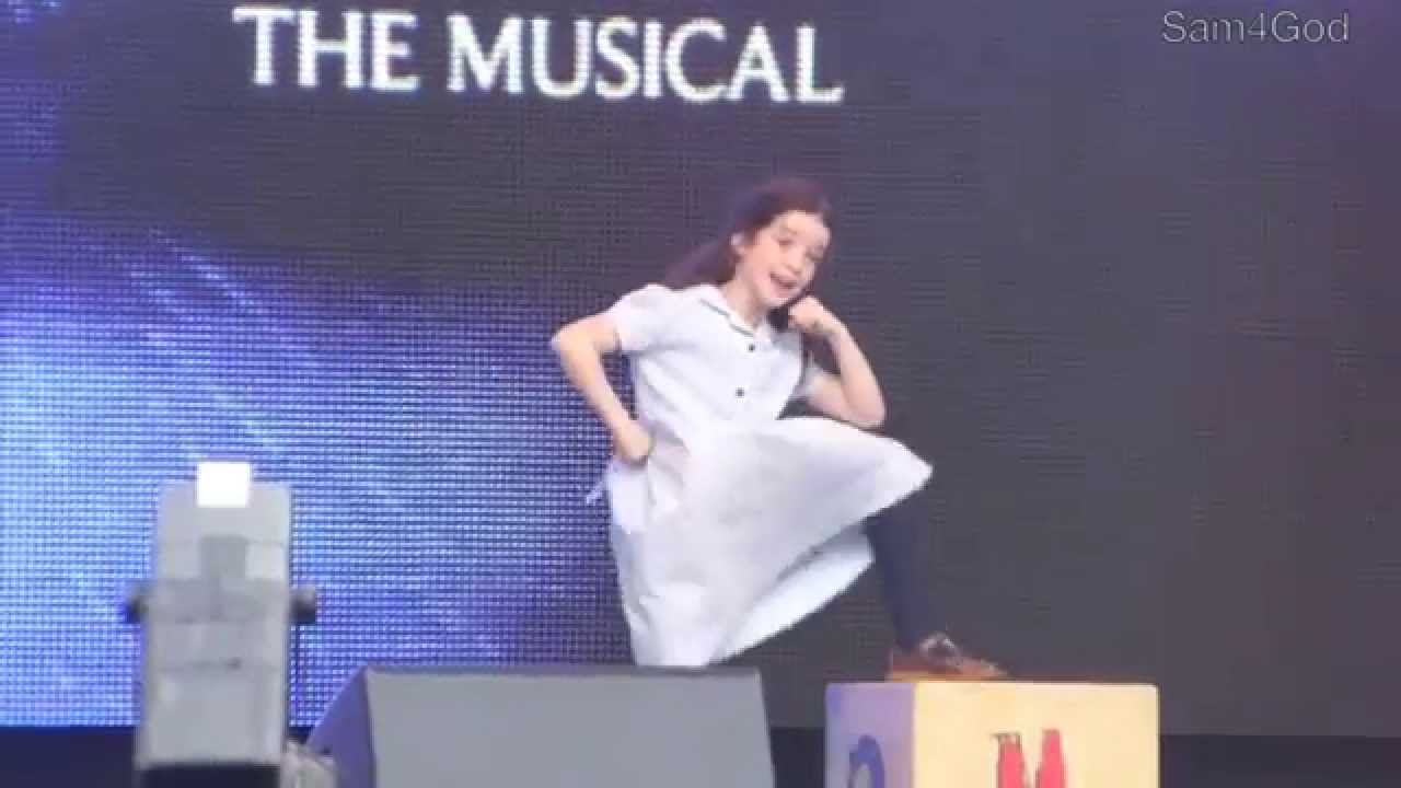 Lollie McKenzie (Matilda) @ West End Live 2014 - Naughty