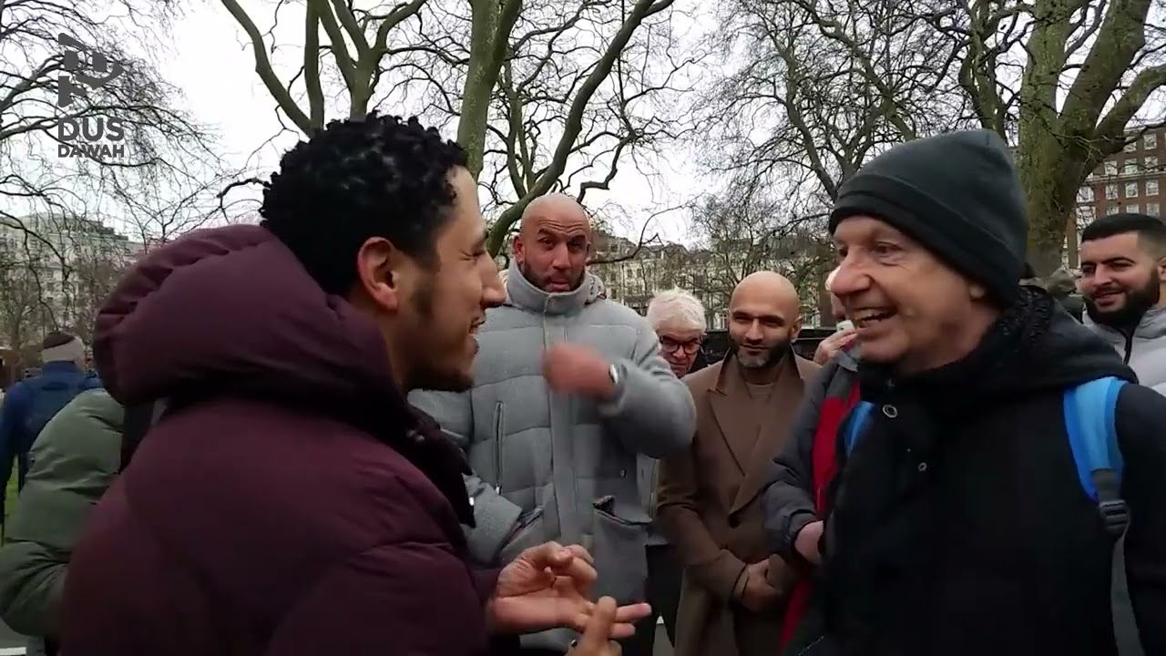 Христианин утверждает, что Бог был проклят | Шамси в «Уголке ораторов»