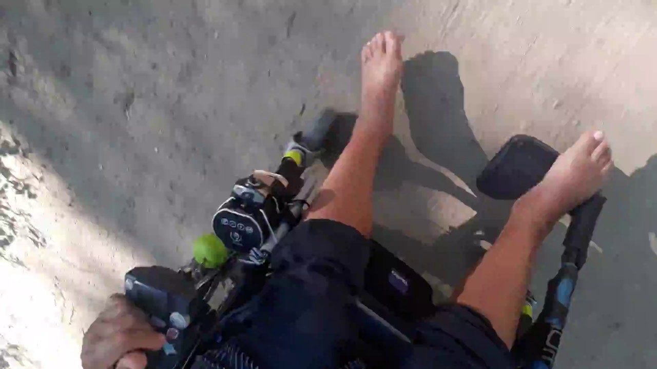 szybki, elektryczny wózek inwalidzki