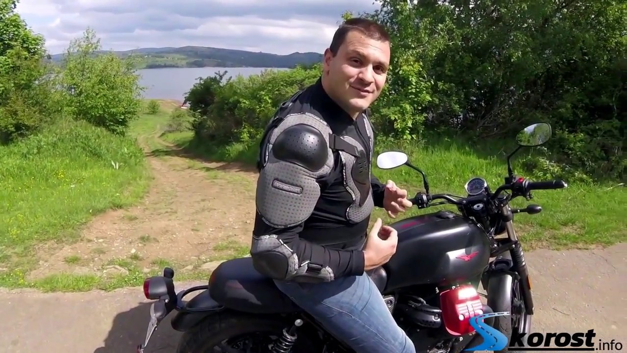 Test Ride Review: Moto Guzzi V7 III Carbon