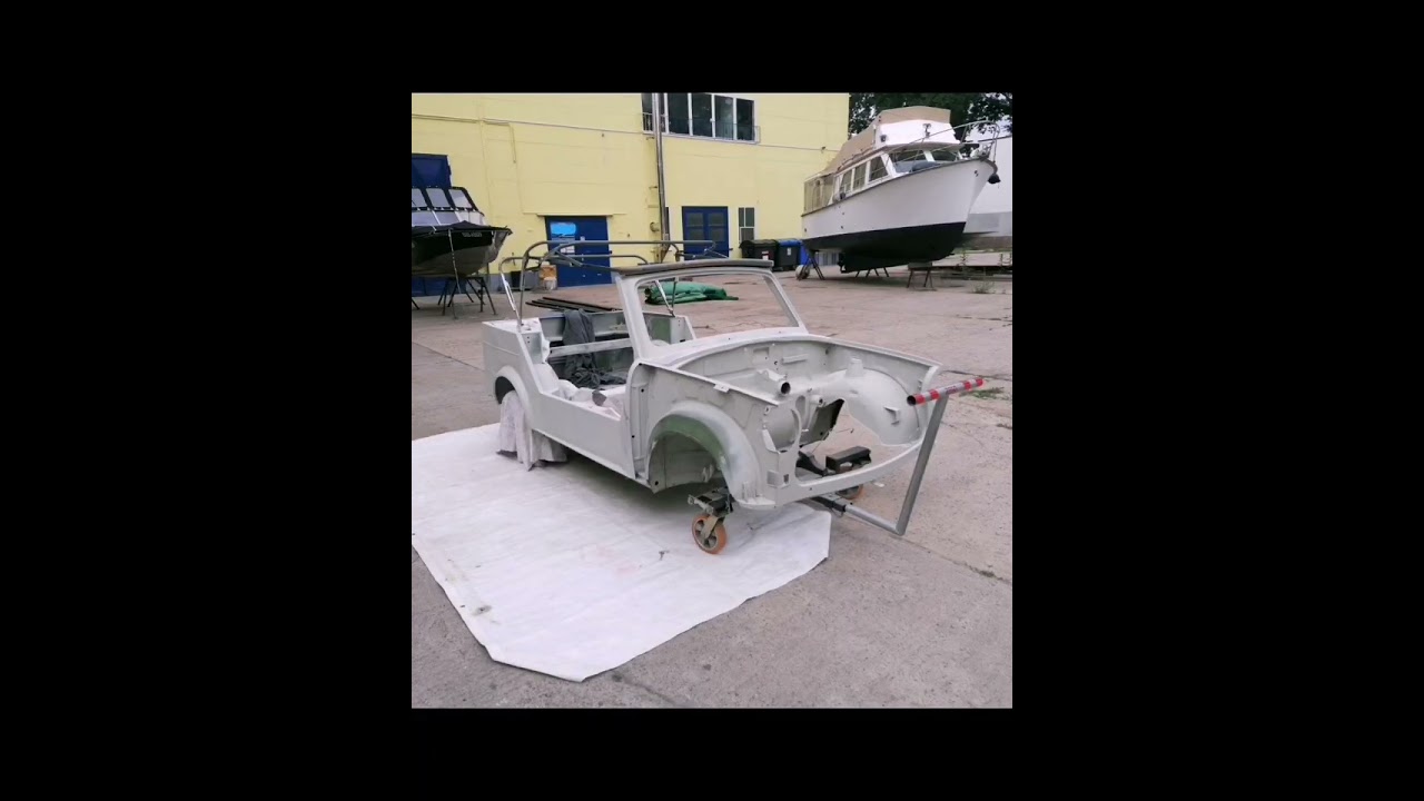 #4  Trabant 601 Kübel, Kippvorrichtungen, verschiedene Ausführungen, im Abspann ein Trabant-Unikat