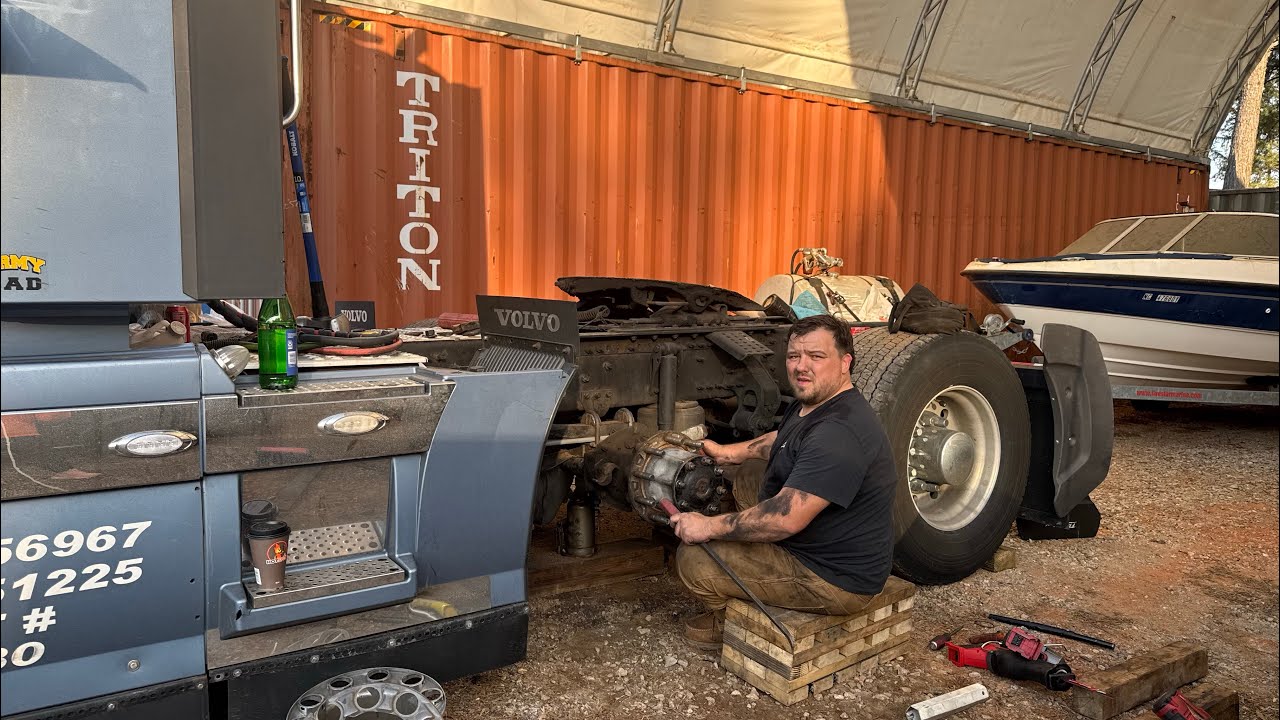 Дальнобой США.. Дешевые колеса в Чикаго.. Замена рессор.. ( VOLVO VNL Leaf spring replacement)