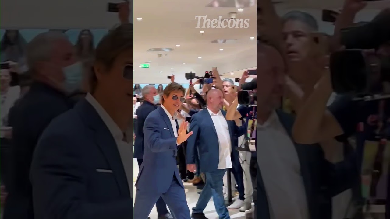 Tom Cruise Waves At Fans At LAX Airport #TomCruise