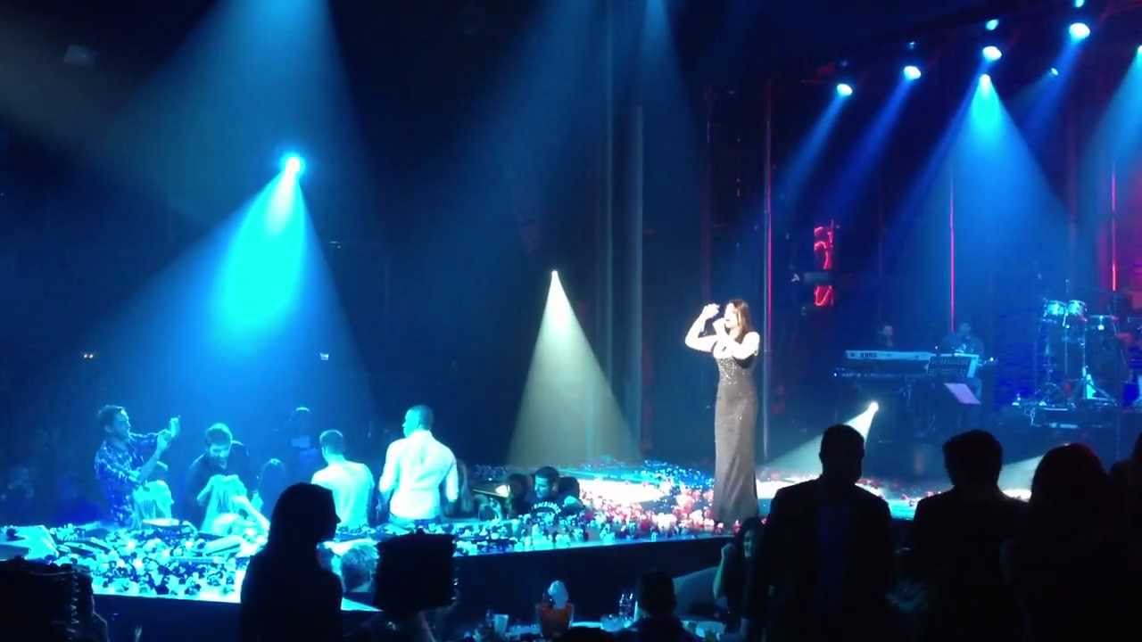 Kiria Me Gnorises - Antzela Dimitriou - Rex - Live 07/12/2012