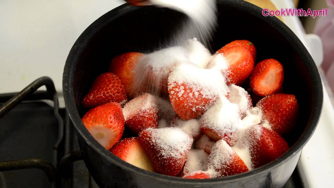 How to Strawberry Sauce (Great sauce for cheesecake, funnel cake) - CookwithApril