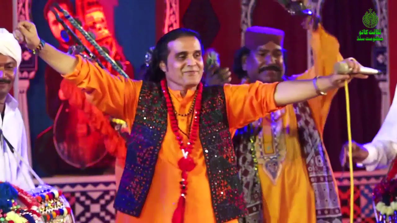 Tufail Sanjrani rocks when he sung Bhit Ja Bhittai  in 276th Urs Shah Abdul Latif Bhittai 2019