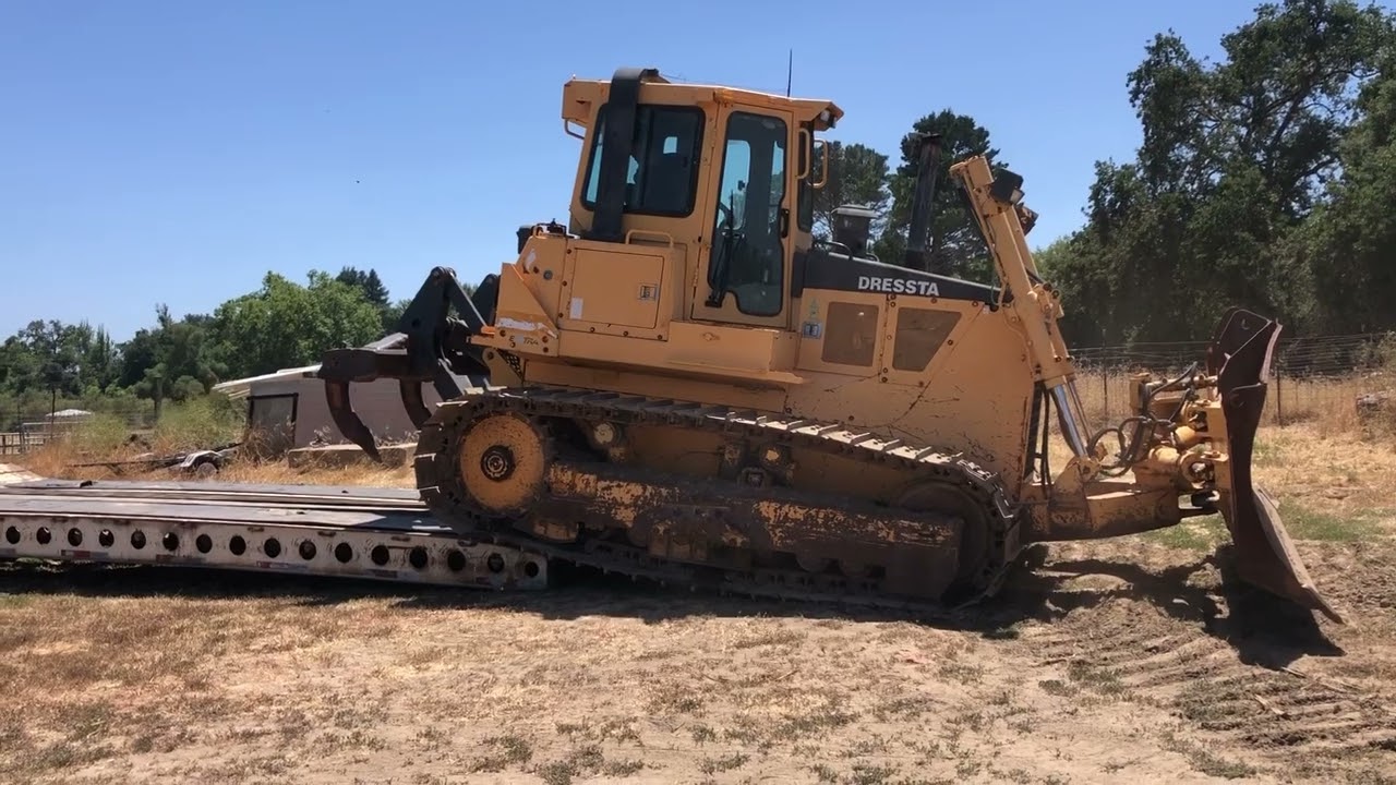 Loading Dozer