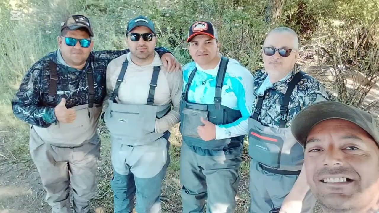 Pesca en Limay medio con amigos.