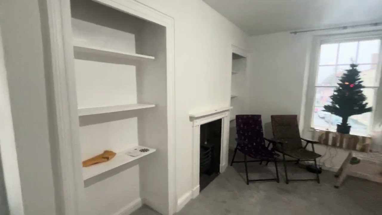 Flat 2, 2 Bradley Street