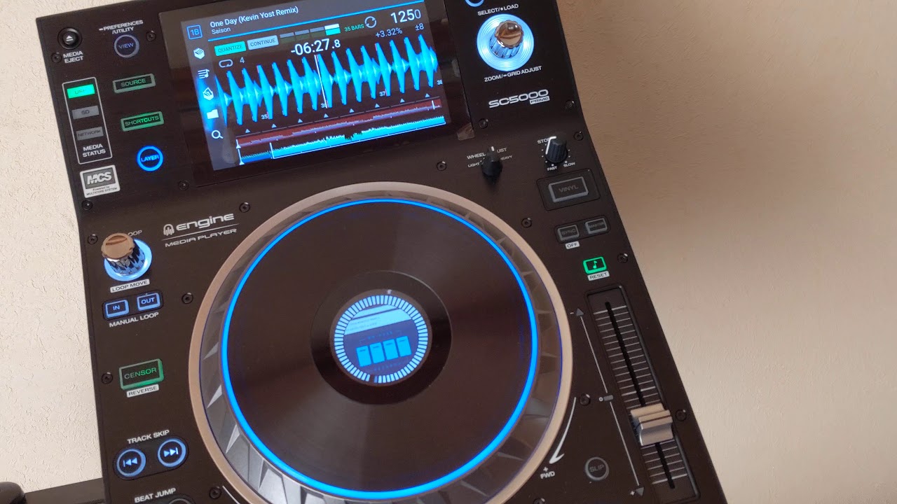 Vestax PMC-25 Rotary and DENON DJ SC5000 - A moment of sound check