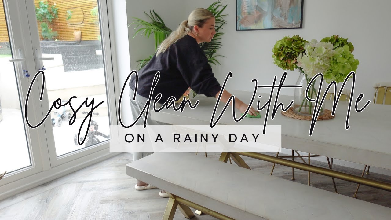 COSY CLEAN WITH ME 🌧 CLEANING MOTIVATION ON A RAINY DAY | a simple, daily cleaning routine...