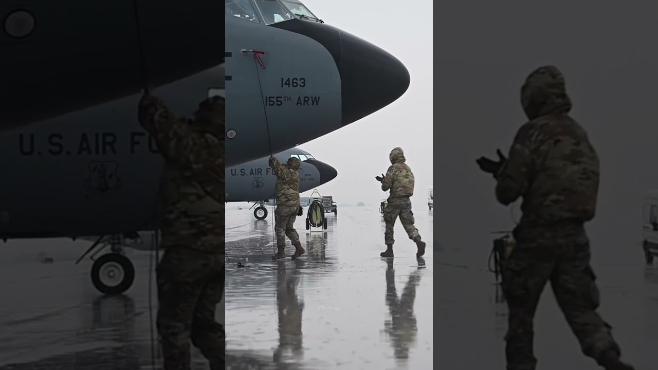 U.S. Air Force KC-135 Stratotanker Emergency Takeoff!