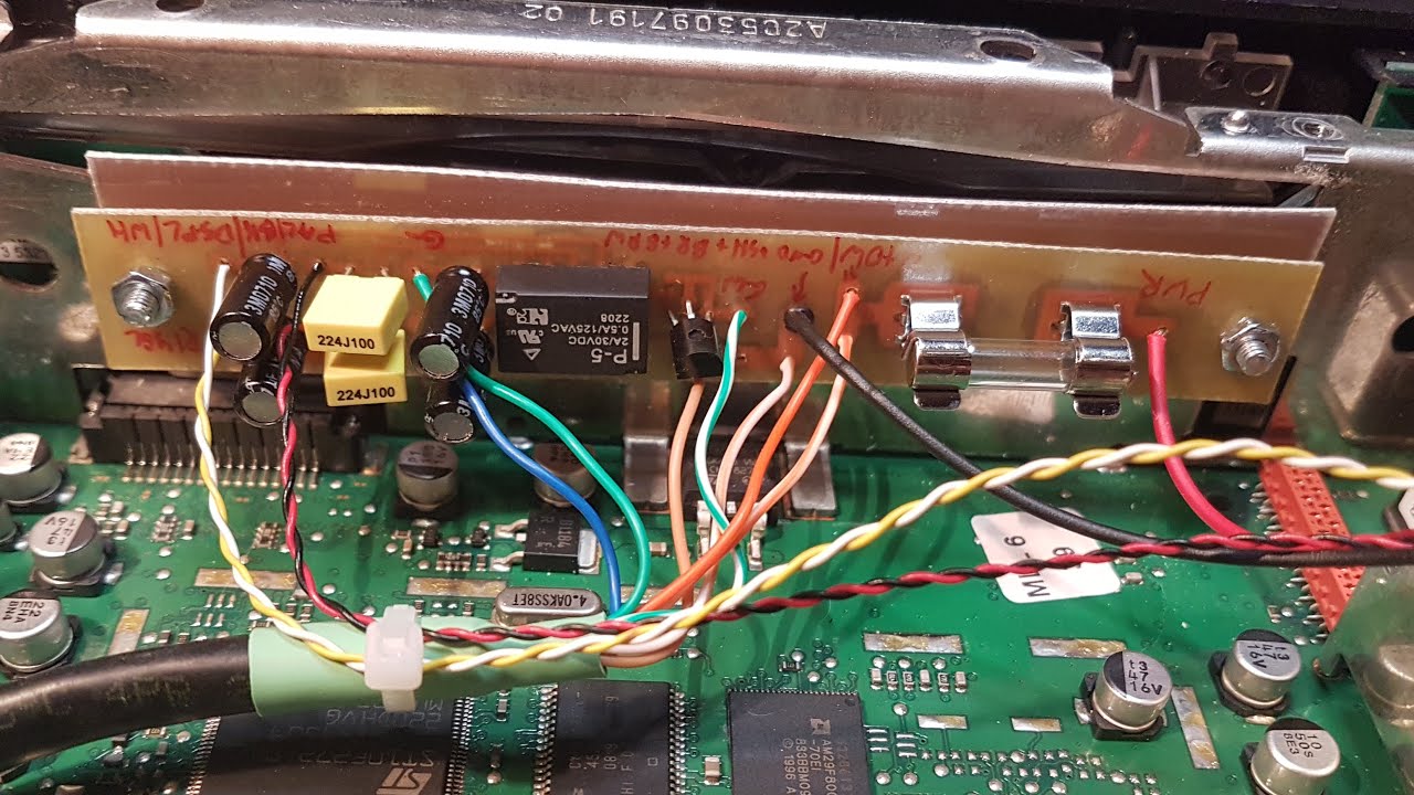 Adding AUX / Bluetooth to Carminat Tuner List car radio part 1