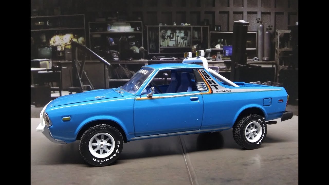 AMT 1978 Subaru Brat 4x4 Pickup 1/25 Scale Model Kit Build Review AMT1128