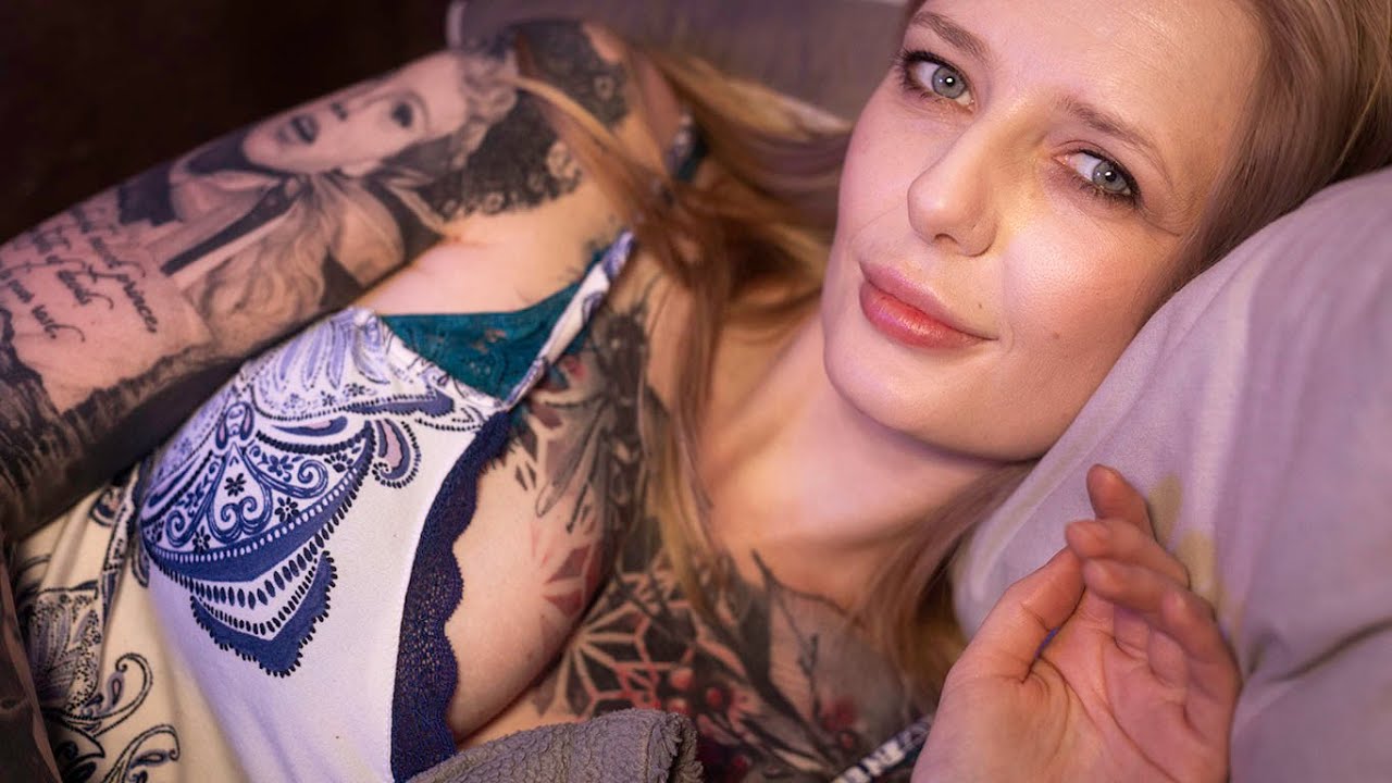 ASMR Your Best Friend's Sister Crawls to Your Bed - Roleplay, Personal Attention