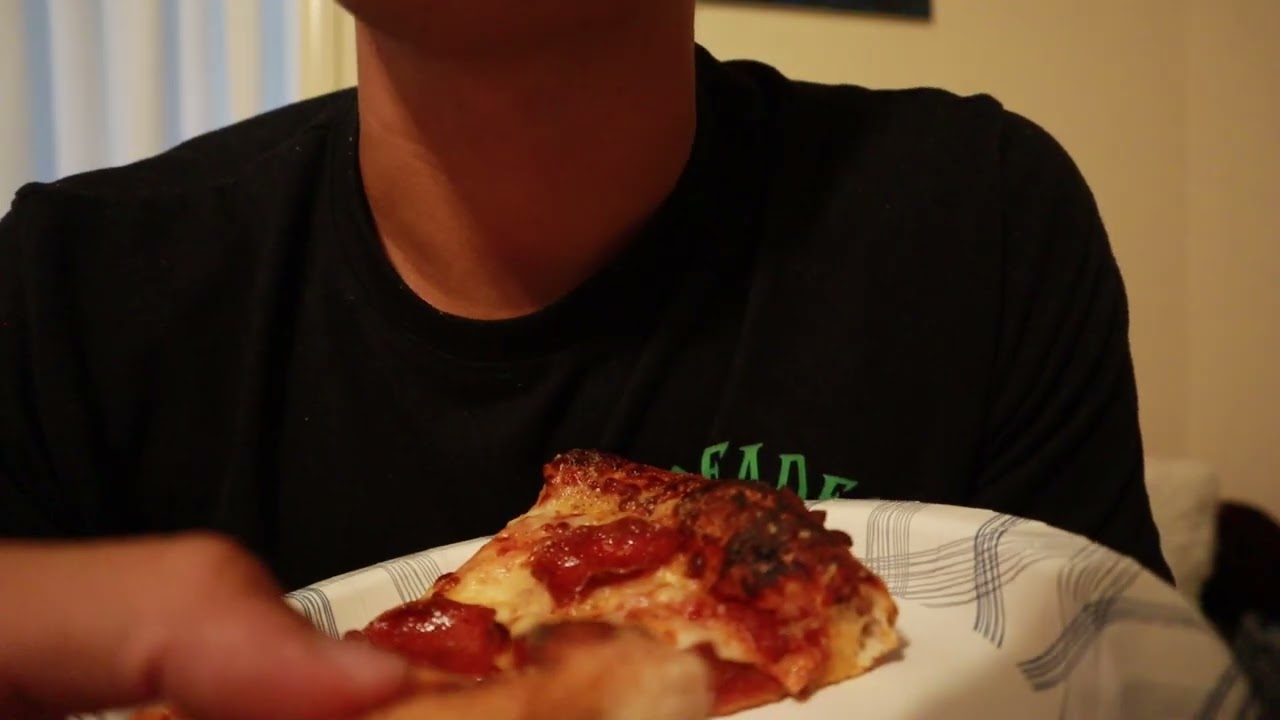 ASMR Domino's Pizza mukbang