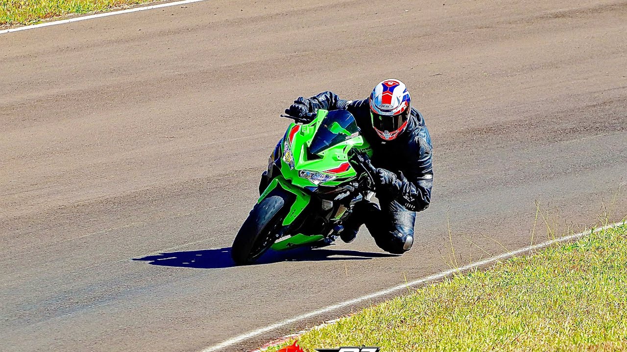 #ZX4R x #Ninja400 x #R3 track day Haras Tuiuti 🚀🚀