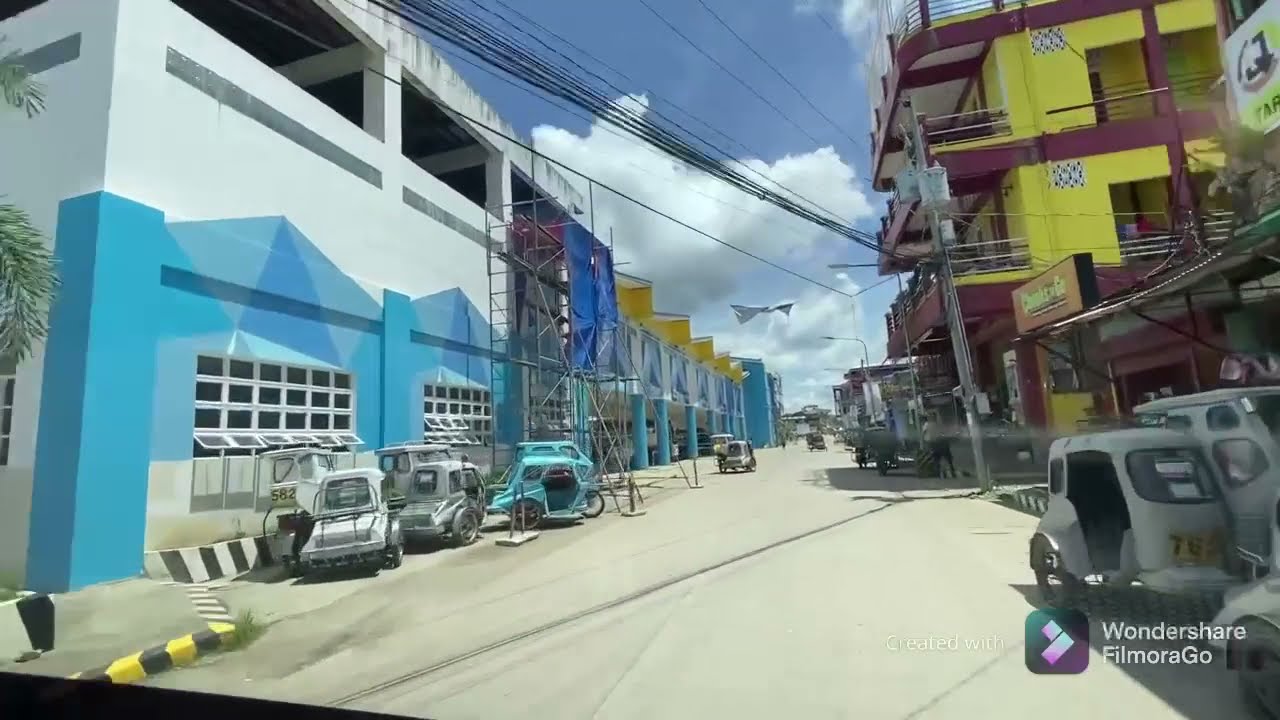 DOWNTOWN 
