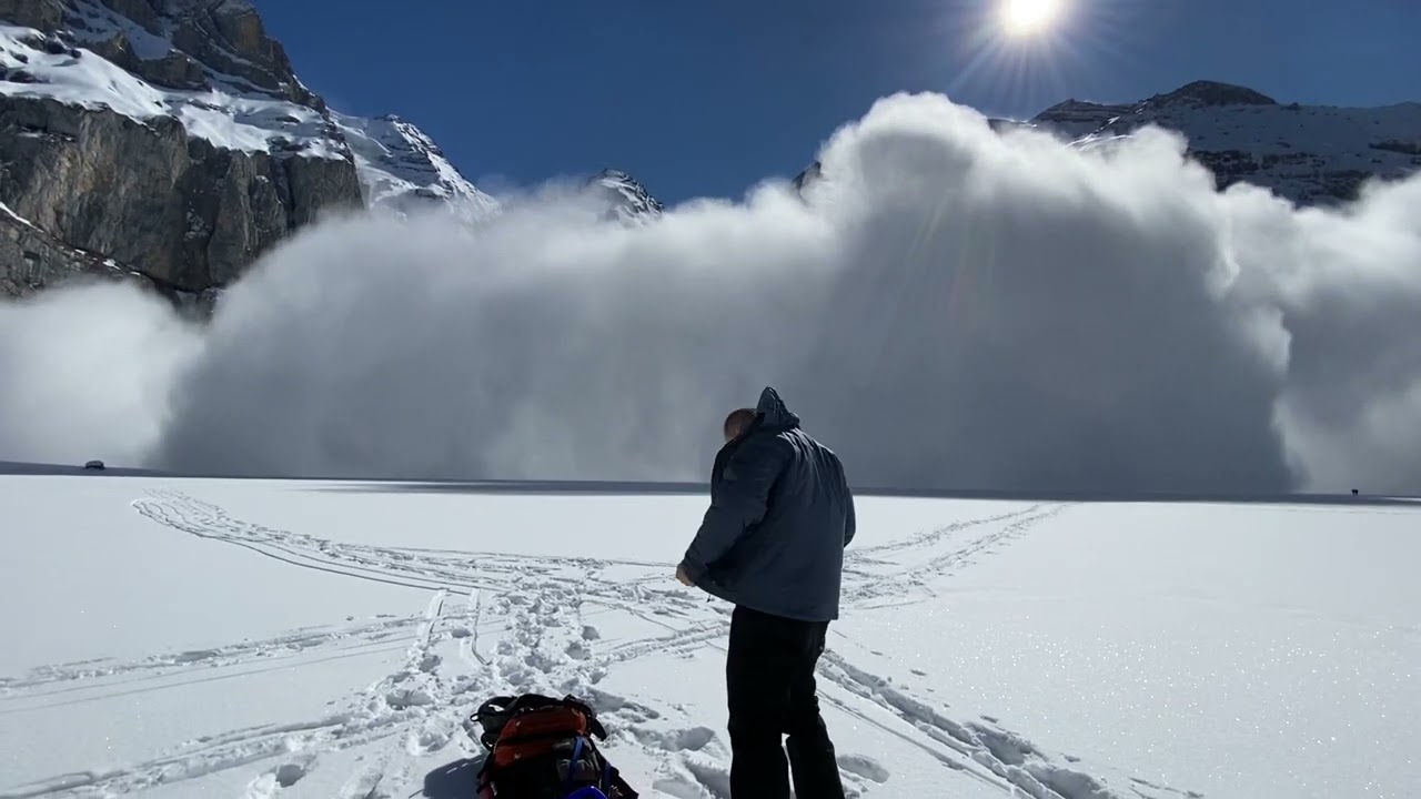 Lawine beim Oeschinensee