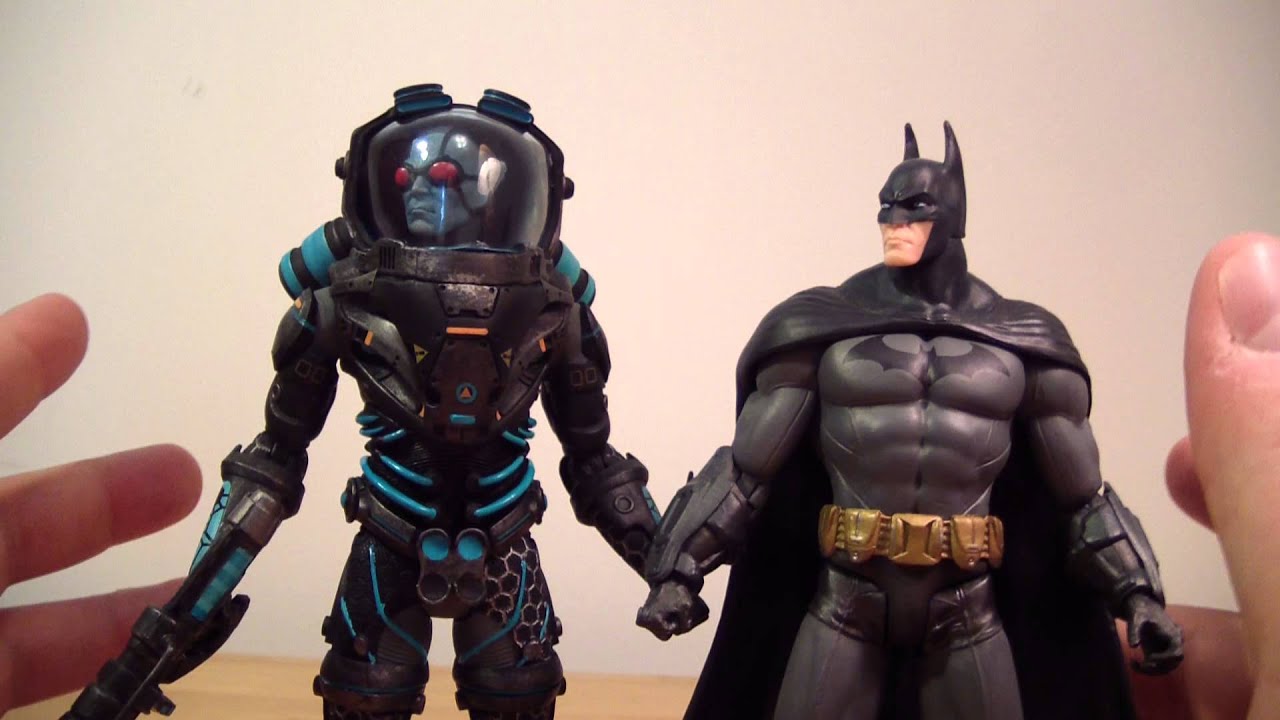 DC Collectibles Mr. Freeze Deluxe Figure Review