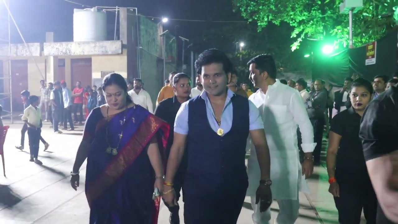 म्हाळुंगे खेड येथील मिनिस्टर कार्यक्रमात क्रांती नाना मळेगावकर यांचे दमदार एन्ट्री