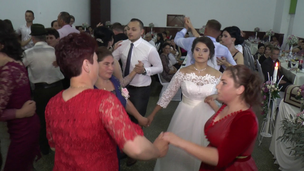 Formatia Stejarelul din Botosani- nuntă Mai 2018 Clip 4