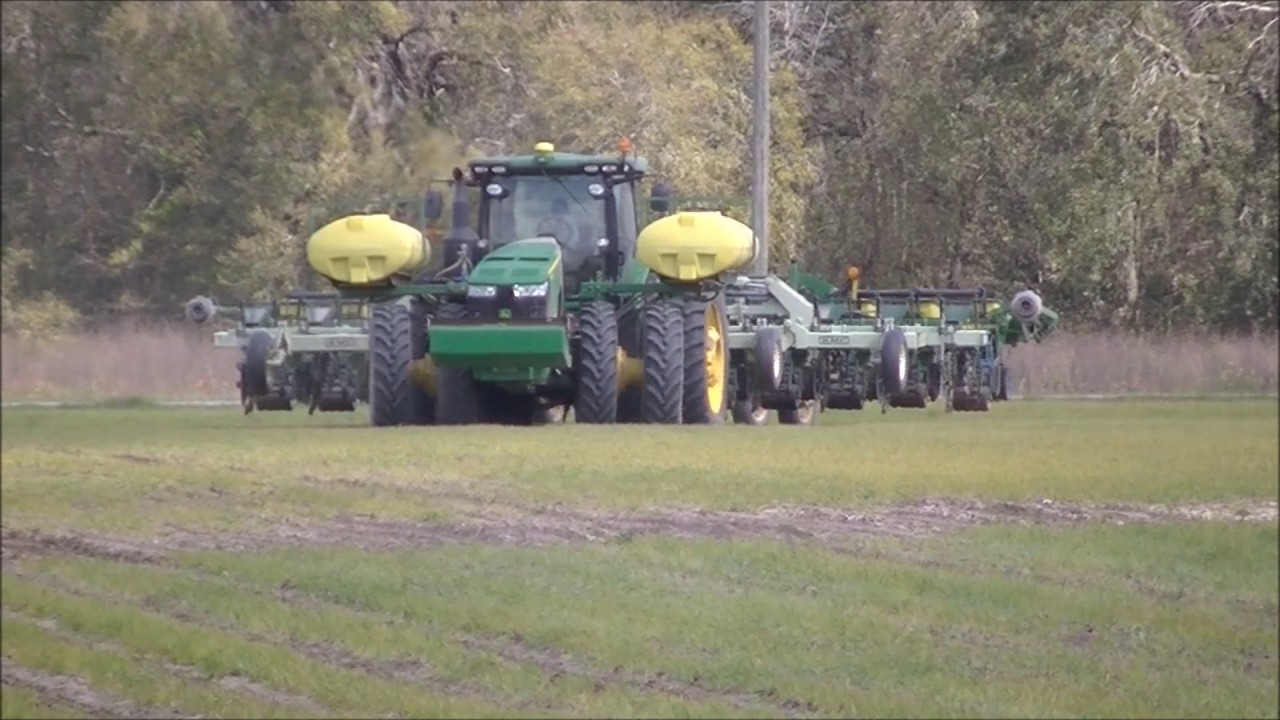 8370R PLANTING STRIP TILL CORN. SCOTT FARMS 2017 CORN PLANTING