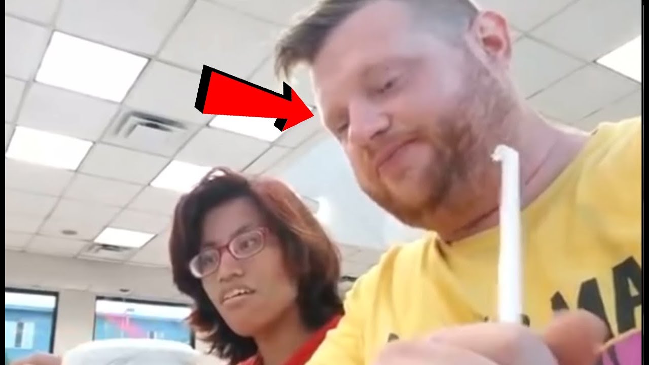 Creepy Twitch Streamer Ruins His Life In 6 Seconds..